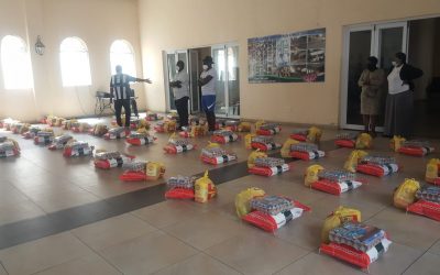 ADF/Afrika Awake donate food parcels to Zimbabwean Community in SA